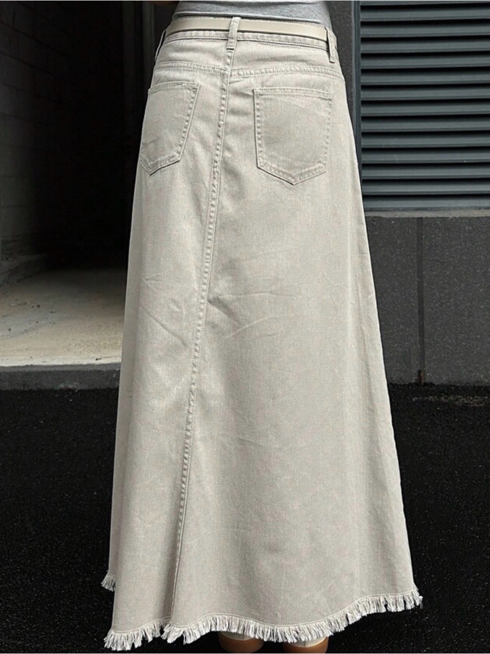 DAZY Khaki Denim Maxi Skirt Raw Hem Size Large NWT/Never Worn